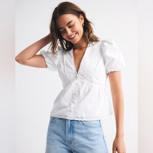 NWT Puff Sleeve Button-Through Top